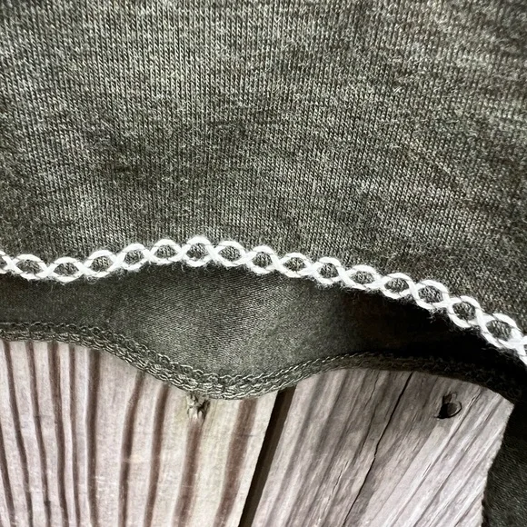 MAX STUDIO Green Long Sleeve w White Stitching Women’s XL - Picture 4 of 10